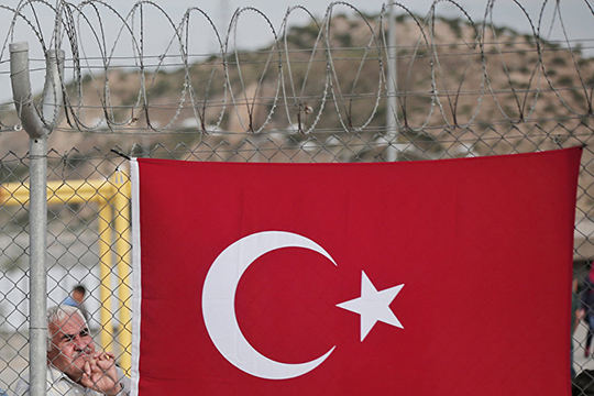 Թուրքիան զրահամեքենաներ է տանում Սիրիայի սահման «Եփրատի վահան» գործողության համար