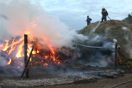 Բազմաղբյուր գյուղում այրվել են մոտ 2090 հակ անասնակեր և «ԳԱԶ 53» մակնիշի ավտոմեքենան՝ ամբողջությամբ