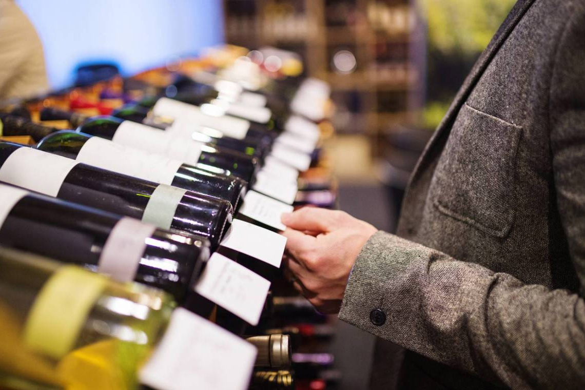 Վրացական օդանավակայաններում զբոսաշրջիկներին գինի կնվիրեն
