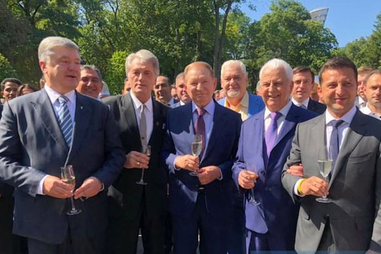 Ուկրաինայի հինգ նախագահները առաջին անգամ լուսանկարվել են միասին