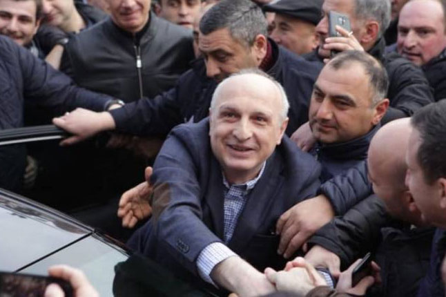 Վրաստանի նախկին վարչապետը դուրս է եկել բանտից և զբաղվելու է քաղաքականությամբ