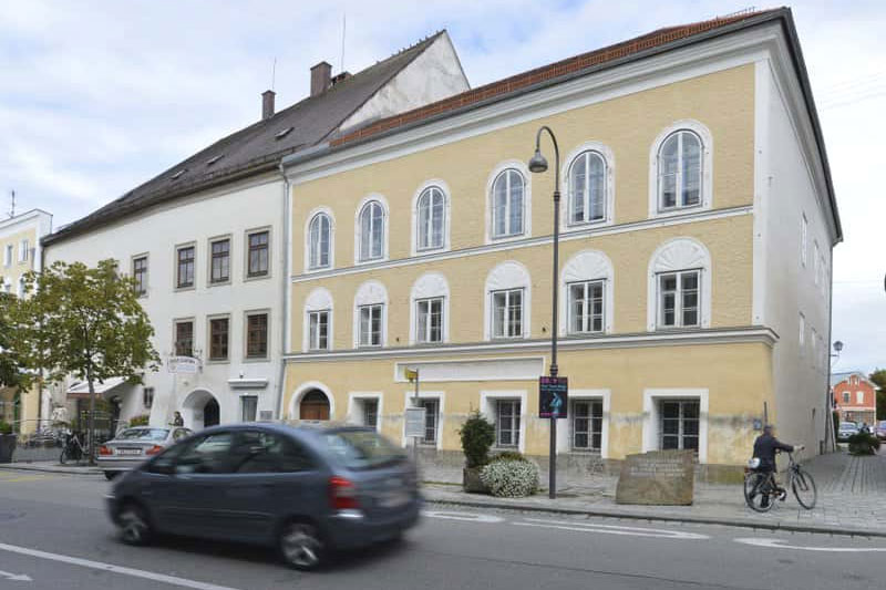 Ավստրիայում տունը, որտեղ ծնվել է Հիտլերը, ոստիկանության բաժանմունք կդառնա