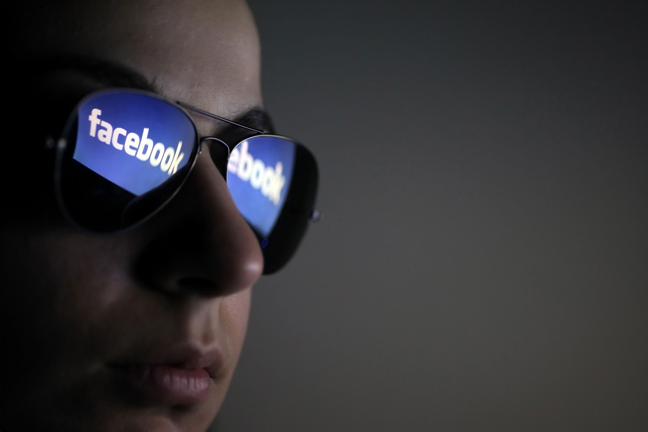 Facebook- ը կթողարկի «խելացի» ակնոցներ