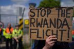 Բրիտանիայում ձերբակալվել են առաջին միգրանտները՝ Ռուանդա արտաքսման համար