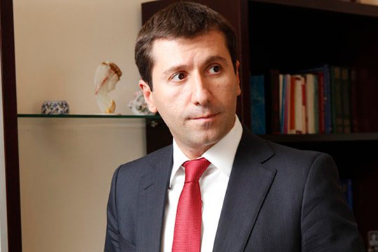 Неприемлемо, чтобы блок возглавил бывший министр обороны Армении Сейран Оганян: Карен Андреасян