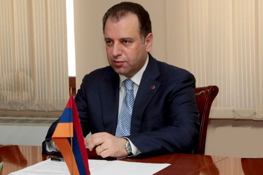 Возглавляемая Вигеном Саргсяном делегация Минобороны Армении отправилась в Россию