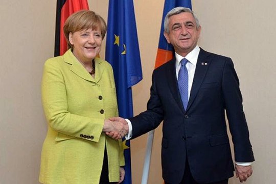 Серж Саргсян поздравил канцлера ФРГ Ангелу Меркель с победой ее партии на выборах