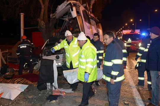В Турции потерпел аварию автобус со школьниками: 11 человек погибли и 44 получили ранения