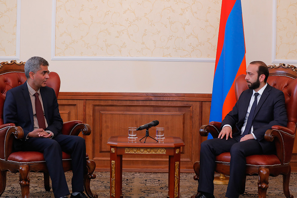 Спикер НС Армении принял Чрезвычайного и Полномочного посла Индии