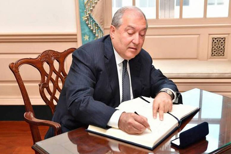 Армен Саркисян подписал ряд законов, принятых в НС