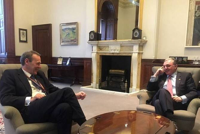 Зограб Мнацаканян обсудил с  постоянным секретарем МИД Великобритании последние развития вокруг процесса мирного урегулирования карабахского конфликта