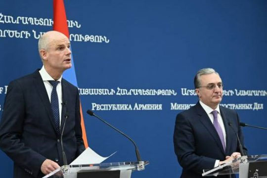 Главы МИД Армении и Нидерландов коснулись вопроса мирного урегулирования карабахского конфликта