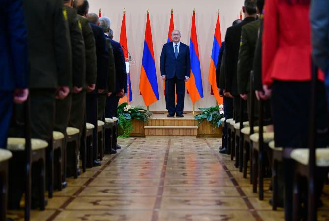 Президентом Армении присвоены воинские звания генерал-майора и генерал-лейтенанта