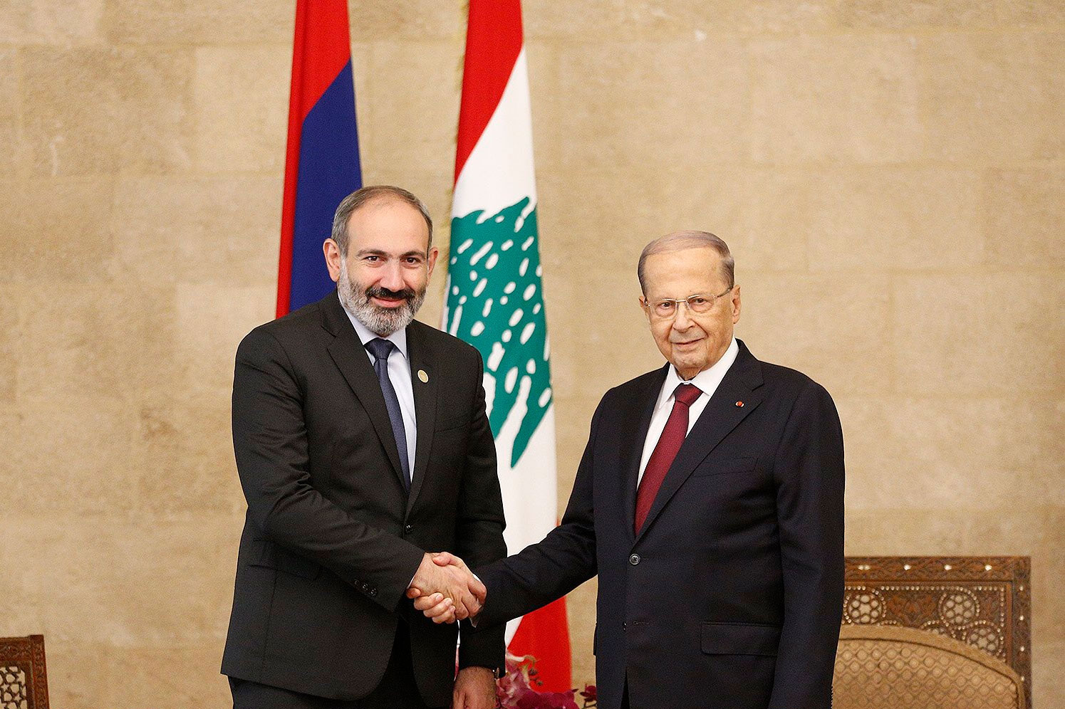Никол Пашинян провел телефонный разговор с президентом Ливана Мишелем Ауном
