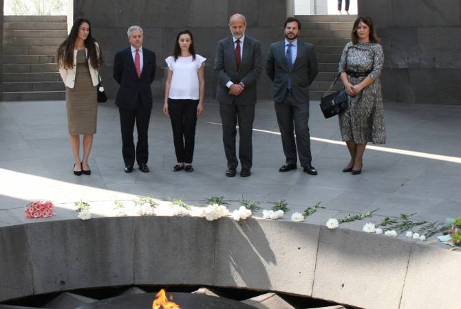 Новый посол Испании в Армении посетил Мемориал памяти жертв Геноцида армян