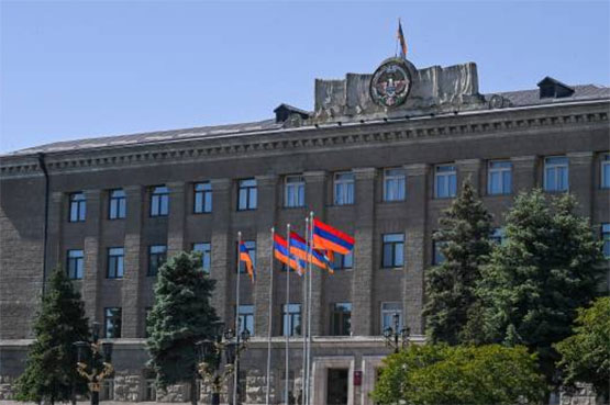 Карабахская сторона обращается к азербайджанской стороне с предложением сесть за стол переговоров