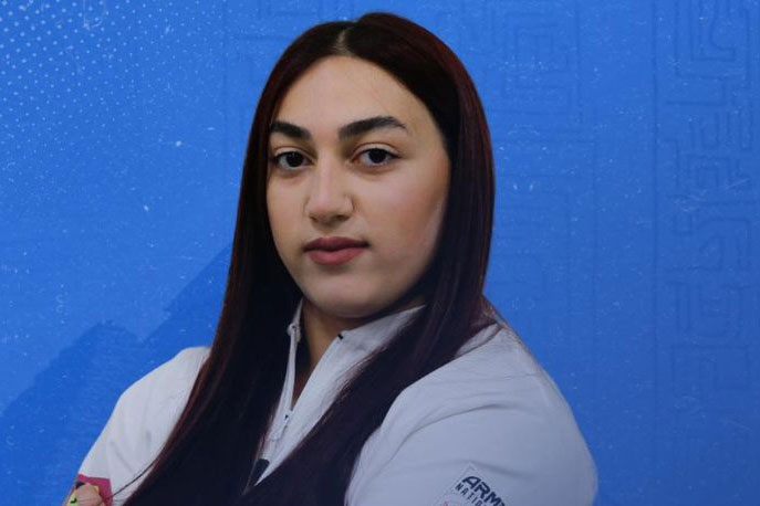 Анна Амроян завоевала золото на Молодежном чемпионате мира по тяжелой атлетике