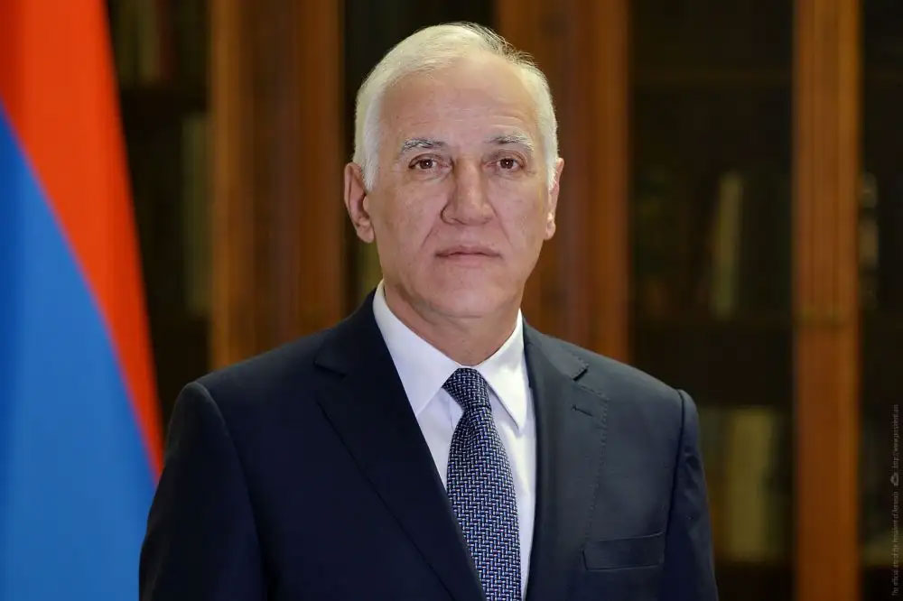 Живем в реальном мире: президент РА