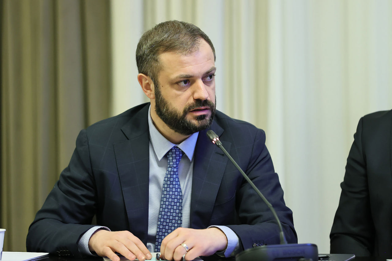 Министр экономики не видит политического подтекста в решении о запрете продажи партии минеральной воды «Джермук» в России